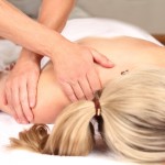 Therapist iis doing professional massage in a praxis